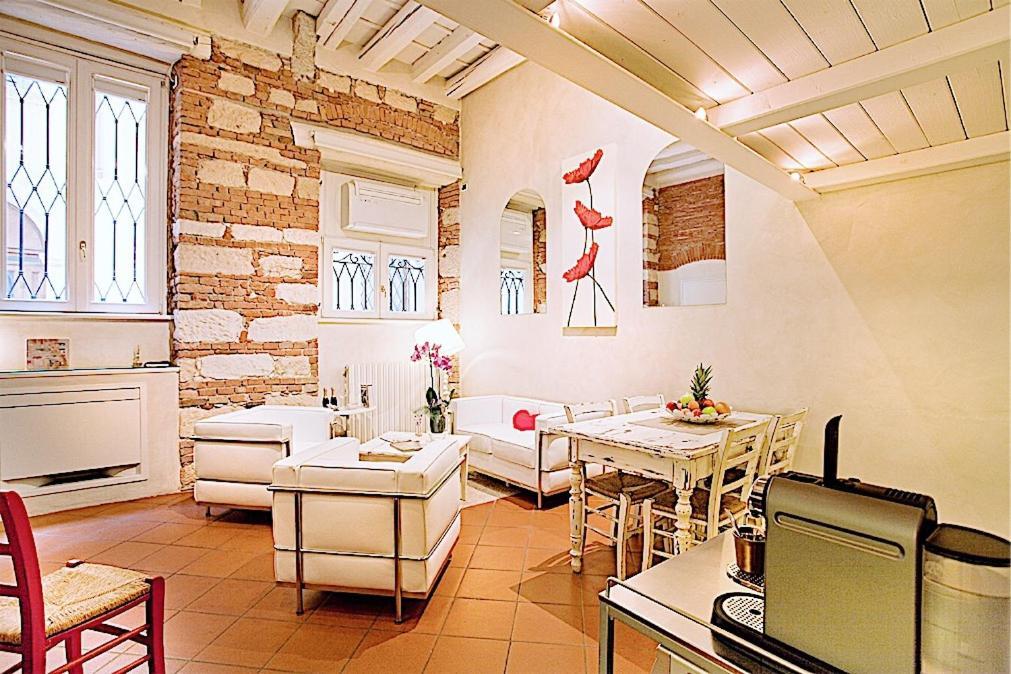 Le Cadreghe Apartments Vérone Extérieur photo